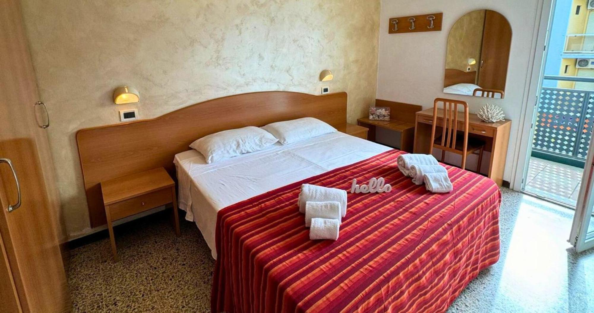 Hotel Caruso Rimini Exteriör bild