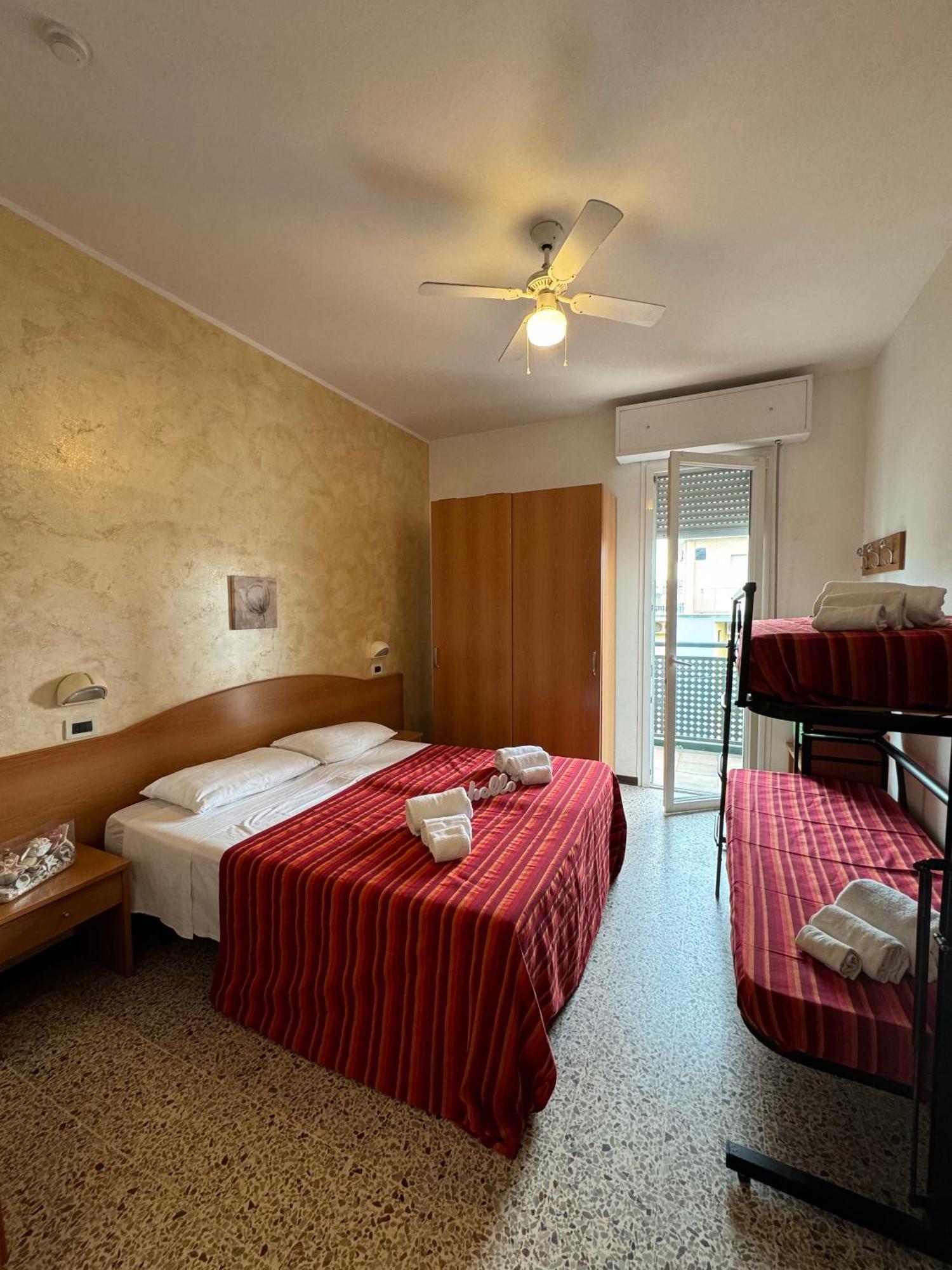 Hotel Caruso Rimini Exteriör bild