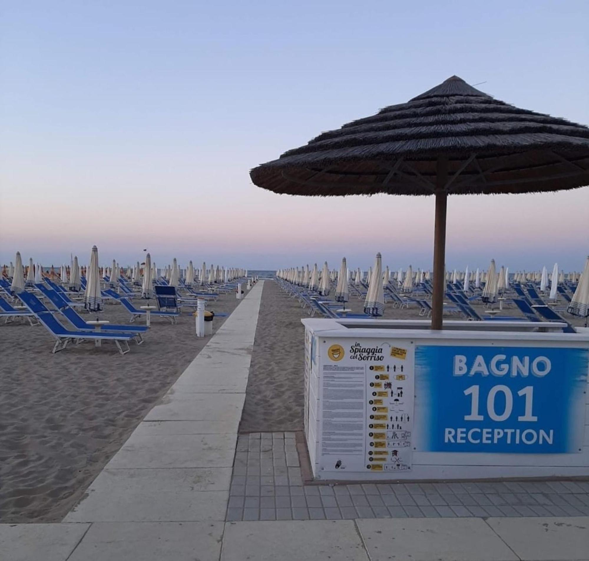 Hotel Caruso Rimini Exteriör bild